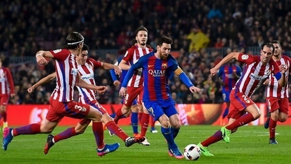 الليجا تحدد موعد مباراة أتلتيكو مدريد وبرشلونة