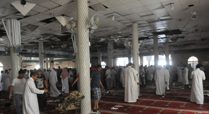 اثناء صلاة الجمعة استهداف مسجد شيعي في مدينة قندوز