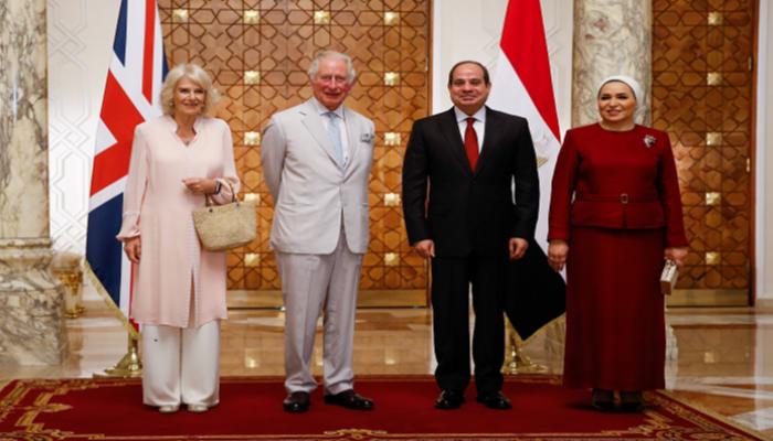 السيسي يستقبل الأمير تشارلز وزوجته في القاهرة