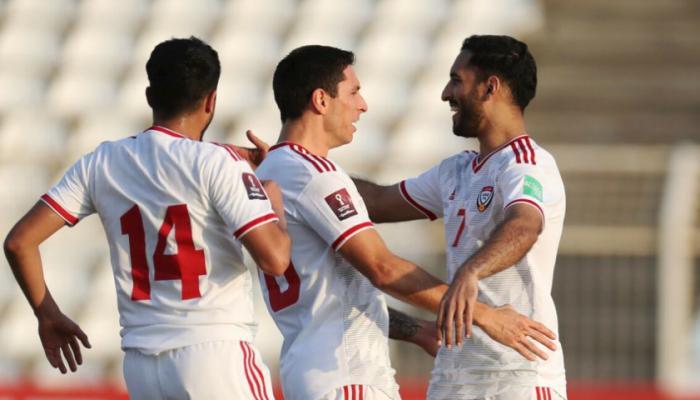 تردد القنوات الناقلة مباراة الإمارات وسوريا في كأس العرب 2021