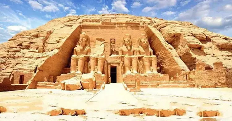 سعر تذكرة دخول معبد الأقصر للمصريين والطلبة والأجانب