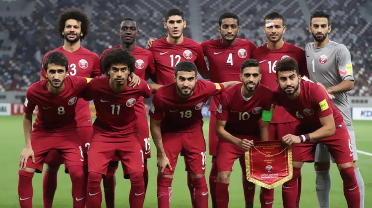 من هو معلق مباراة قطر والبحرين في كأس العرب 2021 والقنوات الناقلة