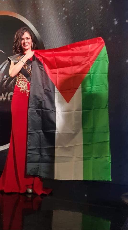 من هي ساندرا عز ملكة جمال فلسطين