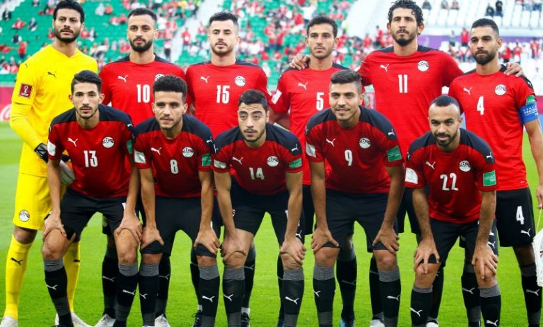 قميص منتخب مصر بالأبيض ضد السودان في كأس العرب