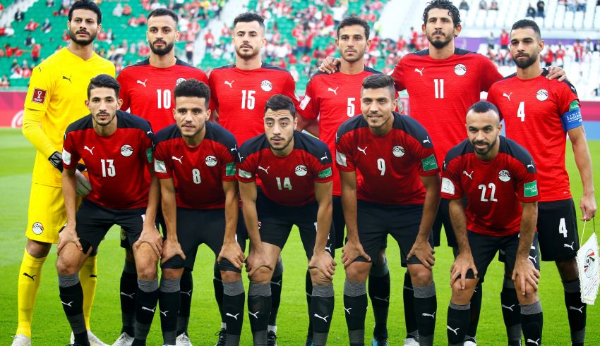 قميص منتخب مصر بالأبيض ضد السودان في كأس العرب