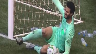 بالفيديو شاهد ضرب الشناوي خلال مباراة مصر والسنغال