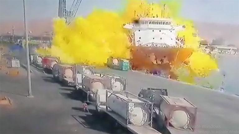 بالفيديو لحظة انفجار الغاز السام في العقبة