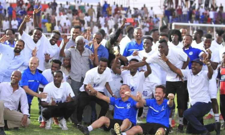 الهلال يتوج بطل الدورى السوداني 2022