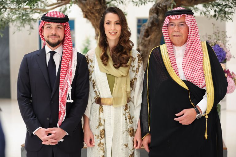 بالصور شاهد حفل خطوبة ولي العهد الأردني على رجوة بنت خالد
