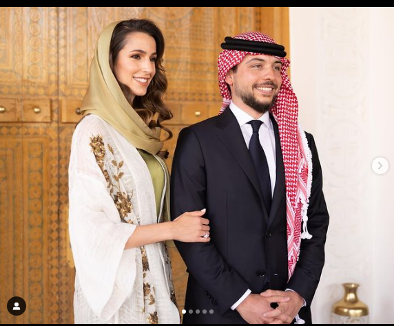 الكشف عن سعر خاتم خطوبة ولي العهد الأردني الأمير الحسين من رجوة