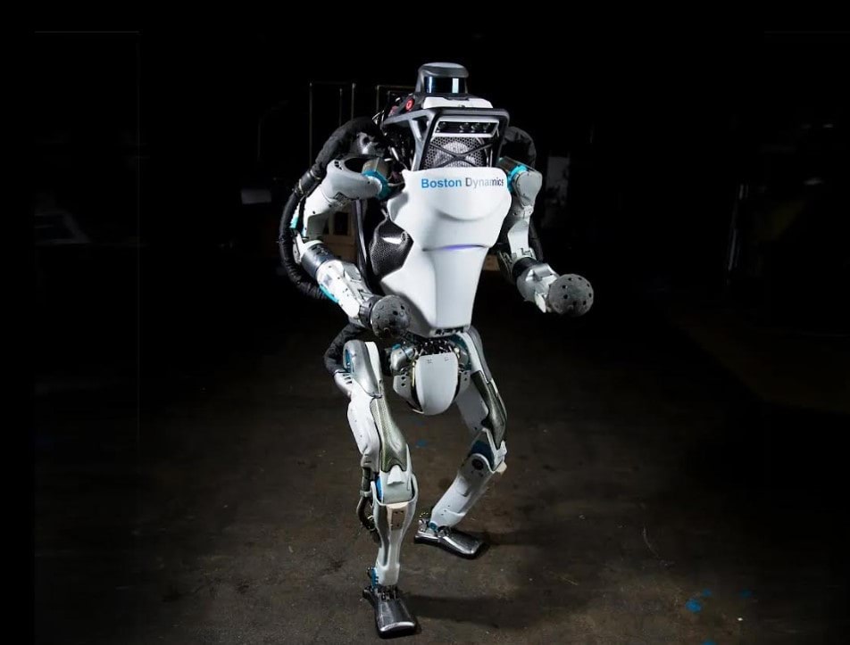 بالصور تعرف على أشهر روبوت بشري في العالم