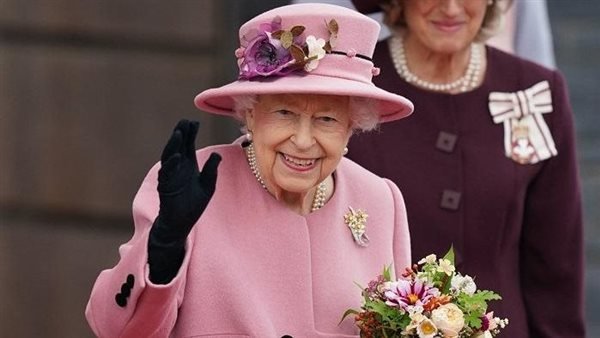 عدد سنوات حكم الملكة إليزابيث الثانية