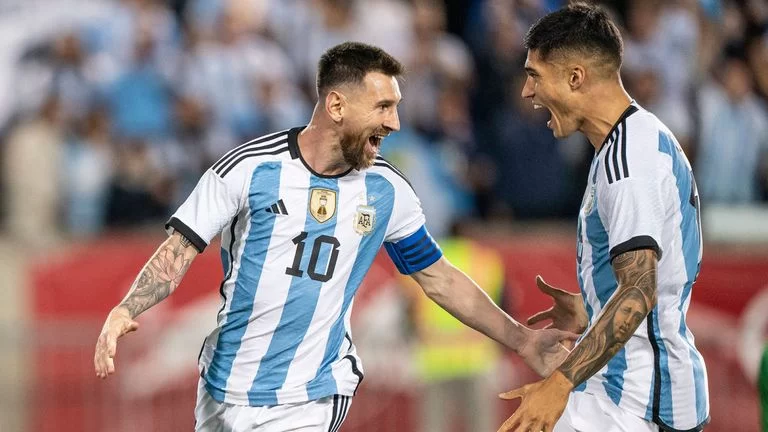 موعد مباراة منتخب الأرجنتين والإمارات الودية والقنوات الناقلة