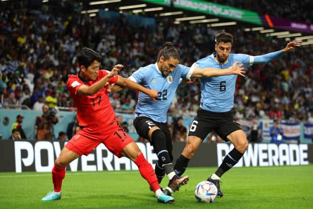 ترتيب المجموعة الثامنة في كأس العالم بعد تعادل كوريا الجنوبية وأوروجواي