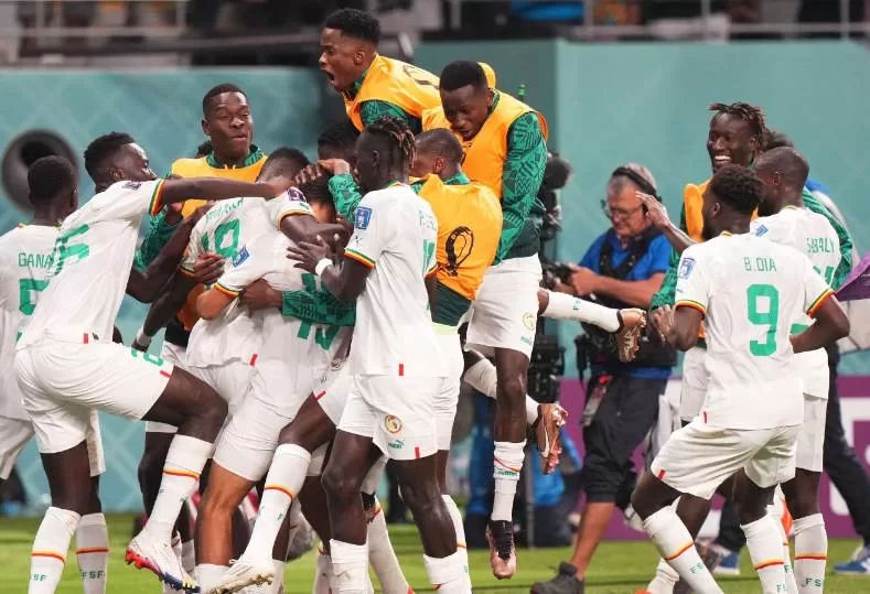 تردد القنوات المجانية الناقلة لمباراة إنجلترا والسنغال في كأس العالم 2022