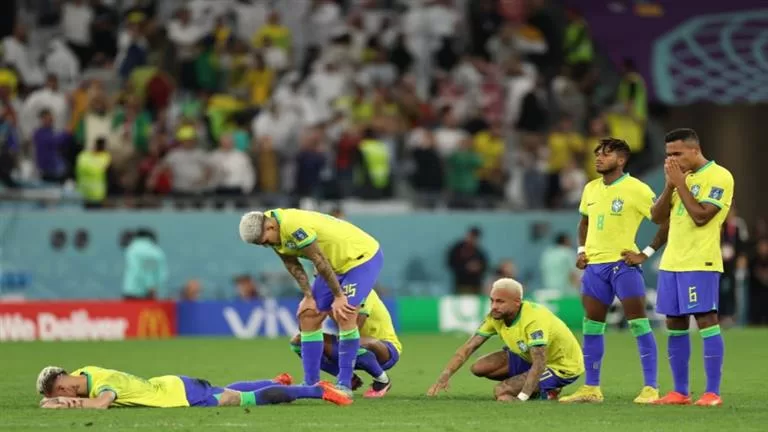 عناوين الصحف العالمية بعد خروج البرازيل من كأس العالم