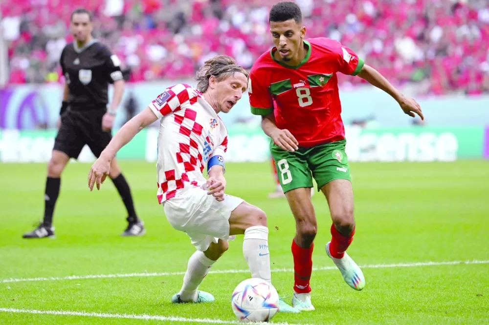الكشف عن معلقي مباراة المغرب وكرواتيا اليوم في كأس العالم